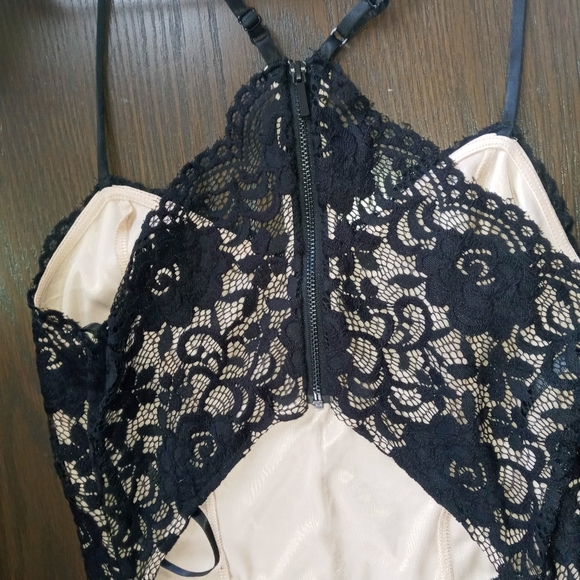 Bebe dress - Picture 5 of 9